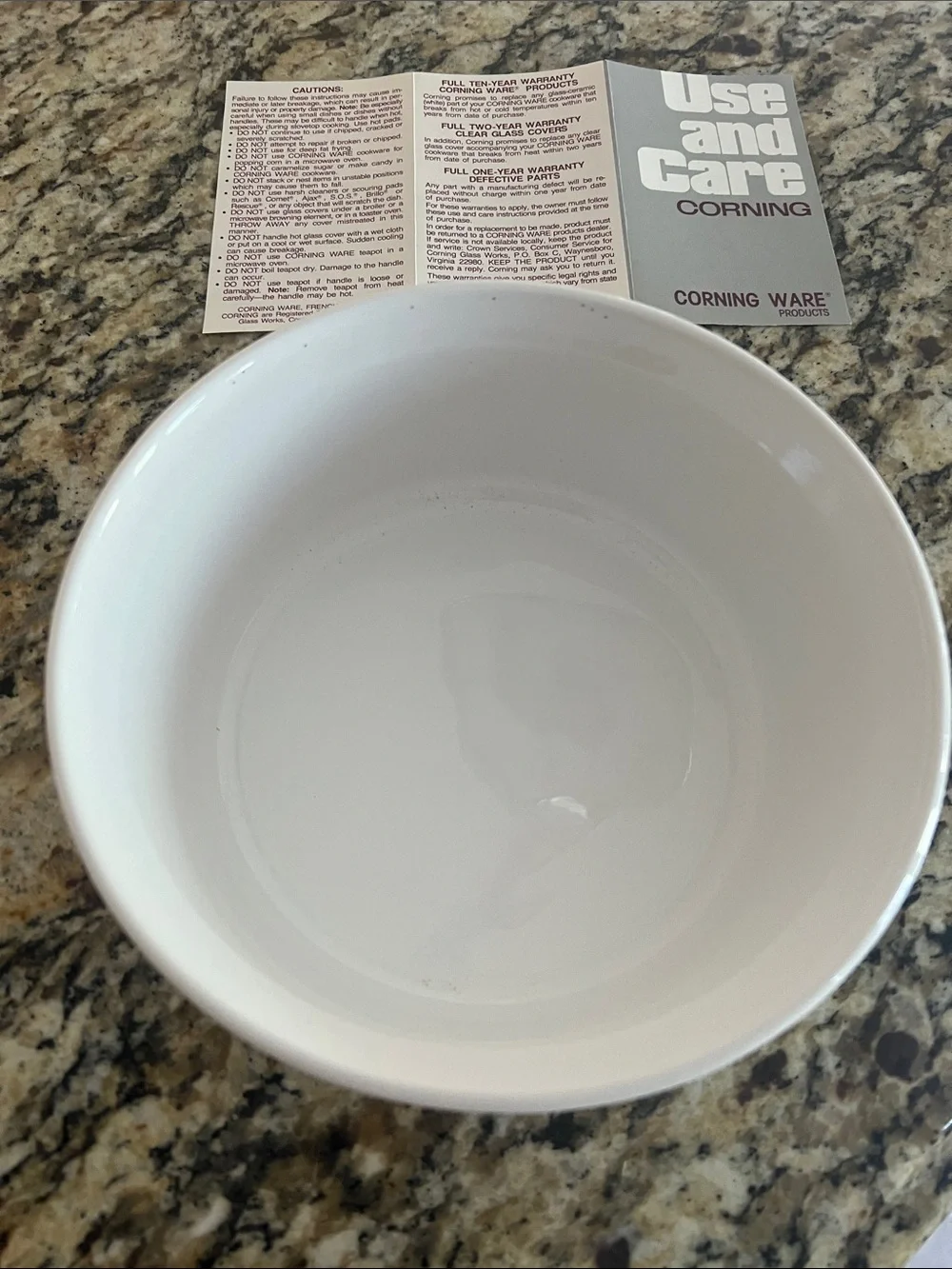 CorningWare White Ceramic Cook and Serve Bowl - NWT - 1.6 Liters